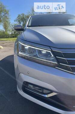 Седан Volkswagen Passat 2016 в Кривому Розі