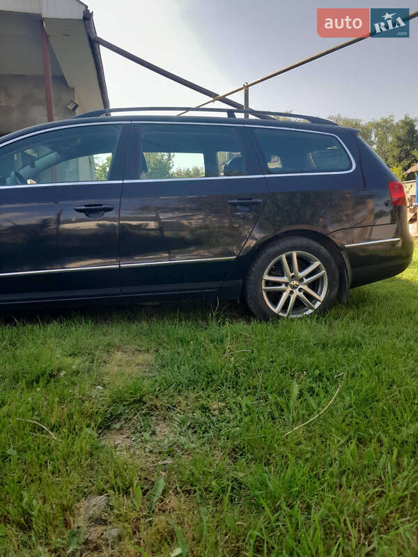 Універсал Volkswagen Passat 2007 в Чернівцях