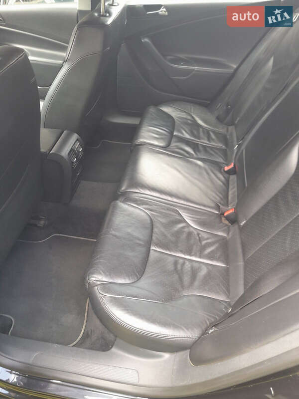 Універсал Volkswagen Passat 2007 в Чернівцях