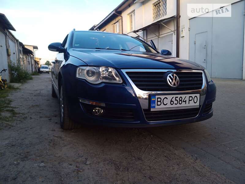 Універсал Volkswagen Passat 2009 в Львові