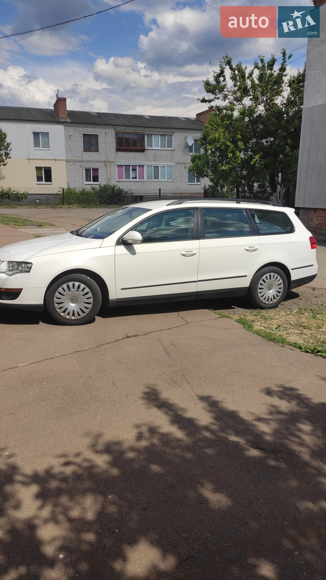 2010 Volkswagen Passat - мініатюра 12