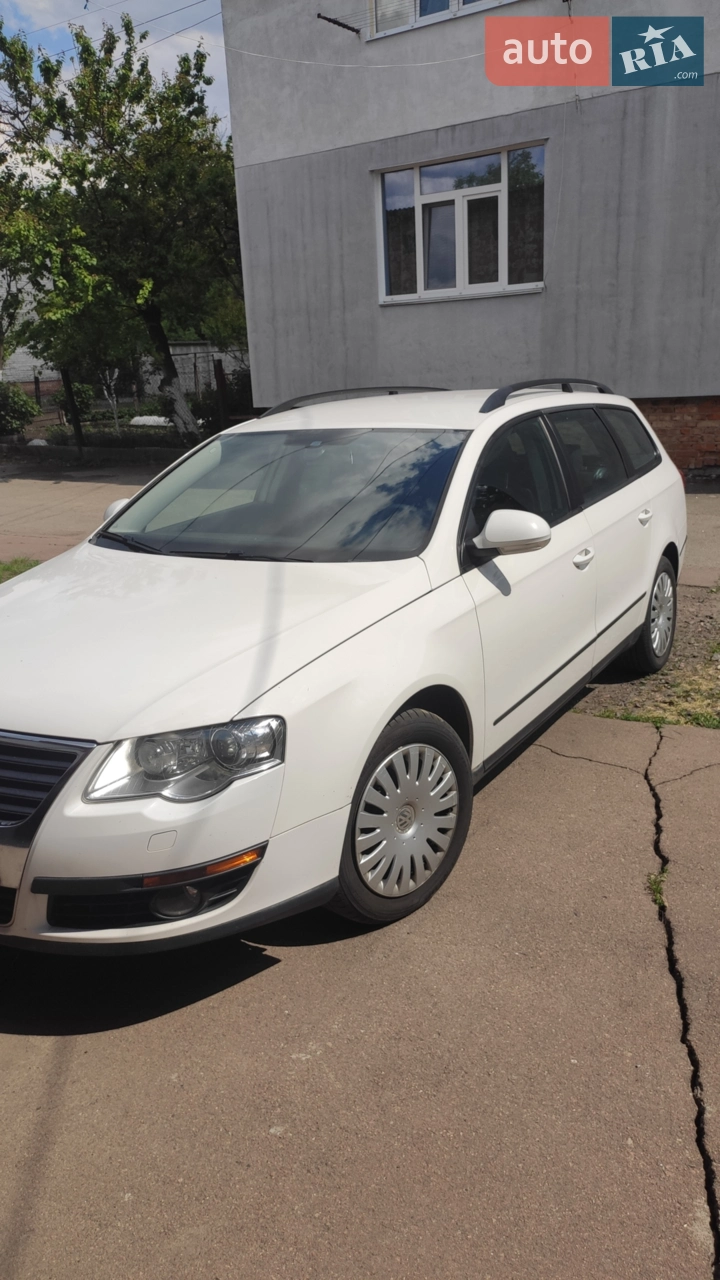 2010 Volkswagen Passat - мініатюра 33