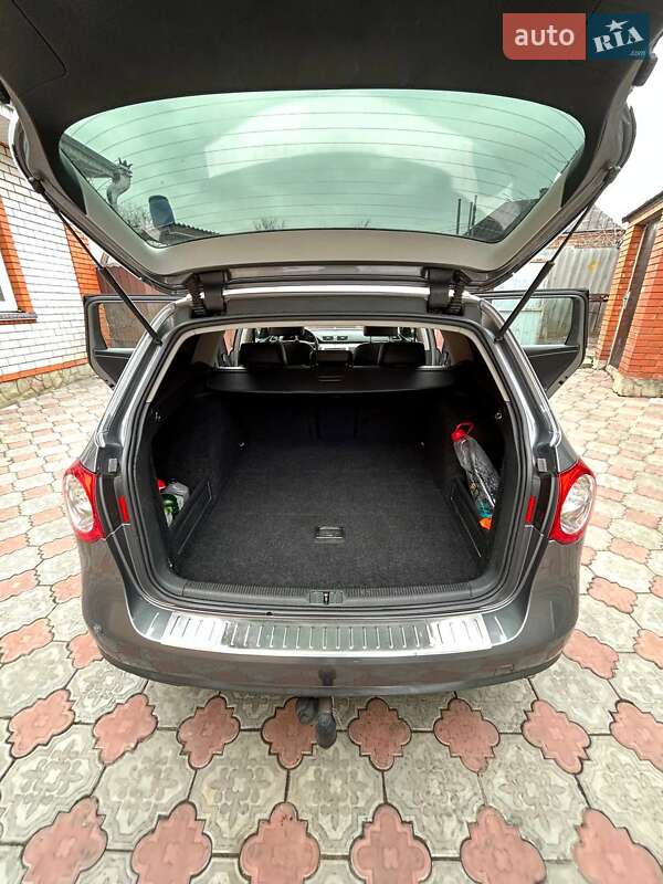 Універсал Volkswagen Passat 2006 в Харкові