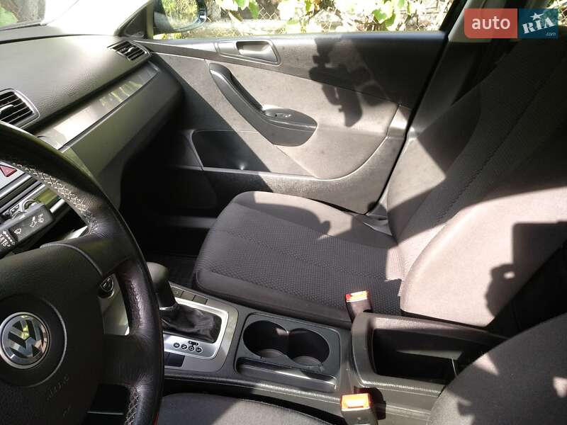 Седан Volkswagen Passat 2008 в Киеве