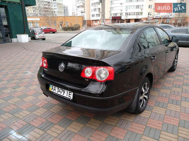 Седан Volkswagen Passat 2008 в Киеве