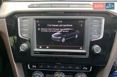 Седан Volkswagen Passat 2016 в 