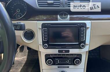 Универсал Volkswagen Passat 2011 в 
