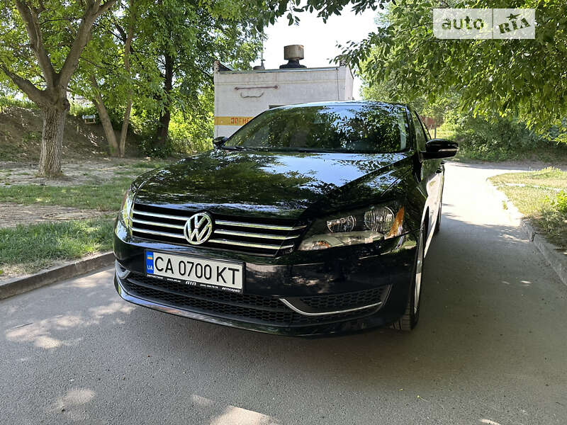 Седан Volkswagen Passat 2014 в Звенигородці