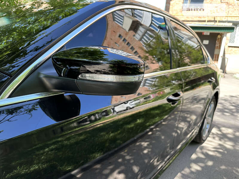 Седан Volkswagen Passat 2014 в Звенигородці