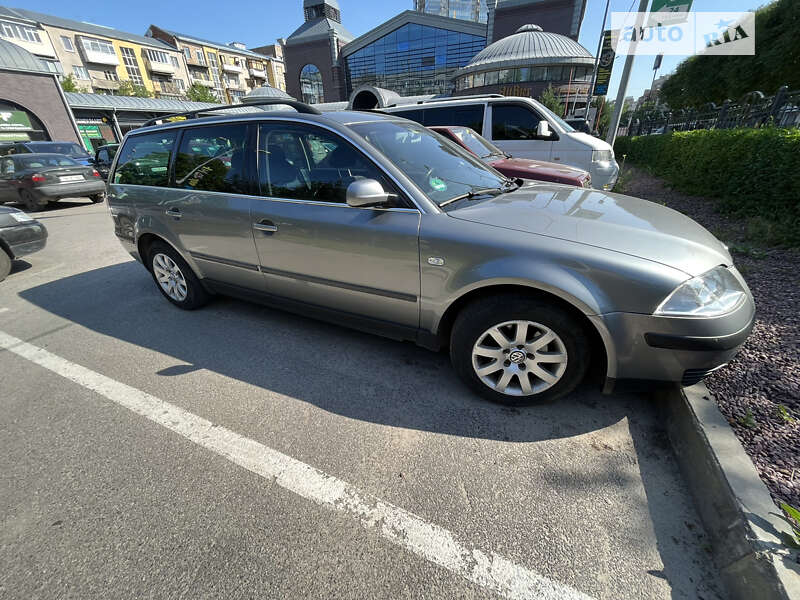 Универсал Volkswagen Passat 2003 в Харькове