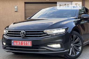 Седан Volkswagen Passat 2020 в 
