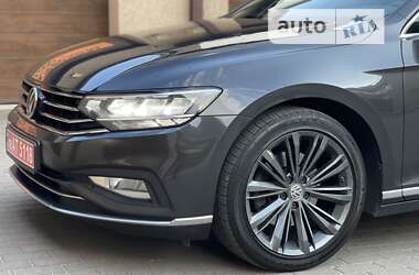 Седан Volkswagen Passat 2020 в 