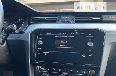 Седан Volkswagen Passat 2020 в 