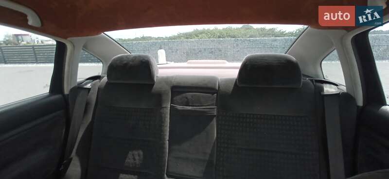 Седан Volkswagen Passat 2001 в Мукачево
