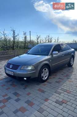 Седан Volkswagen Passat 2002 в Черновцах