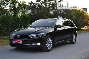 Универсал Volkswagen Passat 2014 в Тернополе