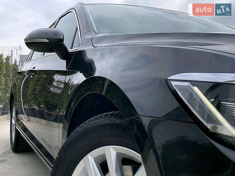 Универсал Volkswagen Passat 2017 в Бориславе