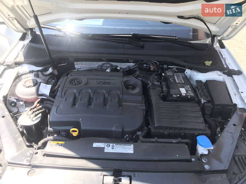 Універсал Volkswagen Passat 2018 в Черкасах