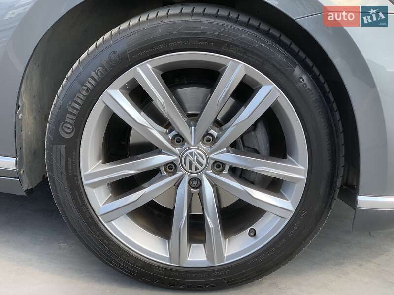 Універсал Volkswagen Passat 2015 в Львові