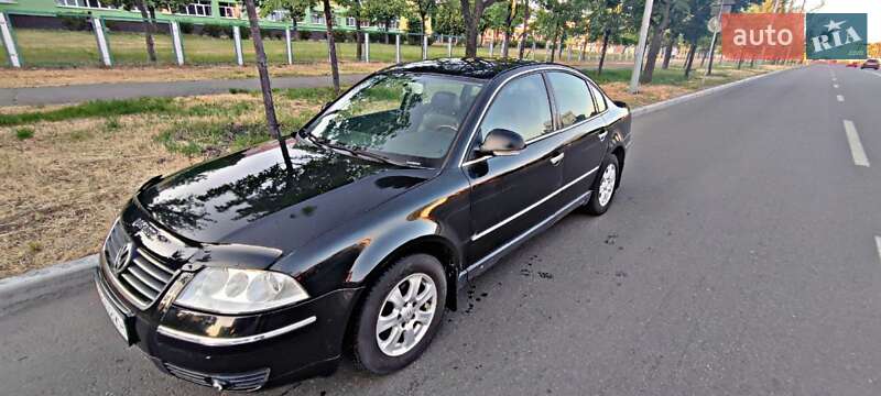 Седан Volkswagen Passat 2005 в Киеве