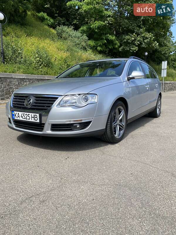 Універсал Volkswagen Passat 2009 в Києві