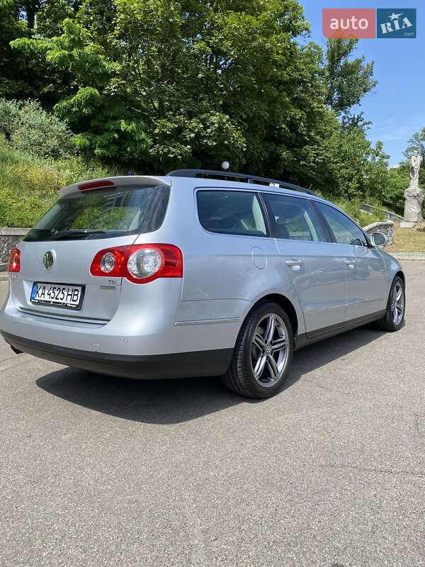Універсал Volkswagen Passat 2009 в Києві