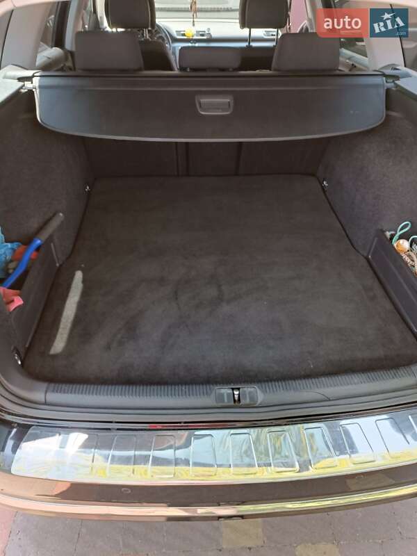 Универсал Volkswagen Passat 2012 в Львове