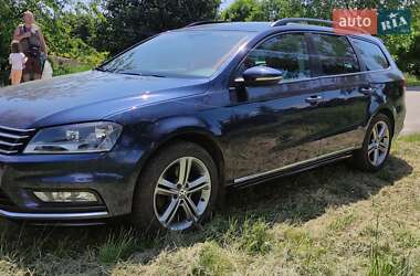 Універсал Volkswagen Passat 2012 в Полтаві