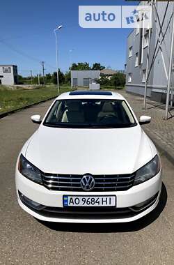 Седан Volkswagen Passat 2013 в Виноградове