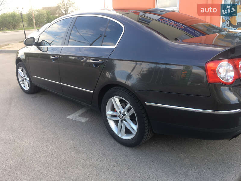 Седан Volkswagen Passat 2005 в Вінниці