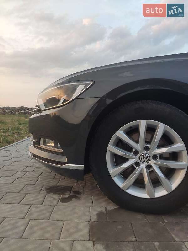 Універсал Volkswagen Passat 2017 в Тернополі