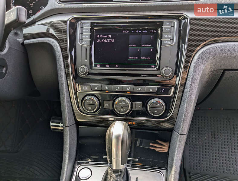 Седан Volkswagen Passat 2018 в Одессе