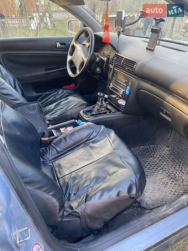 Универсал Volkswagen Passat 1999 в Бродах