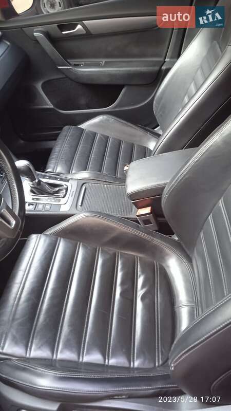 Універсал Volkswagen Passat 2012 в Бершаді