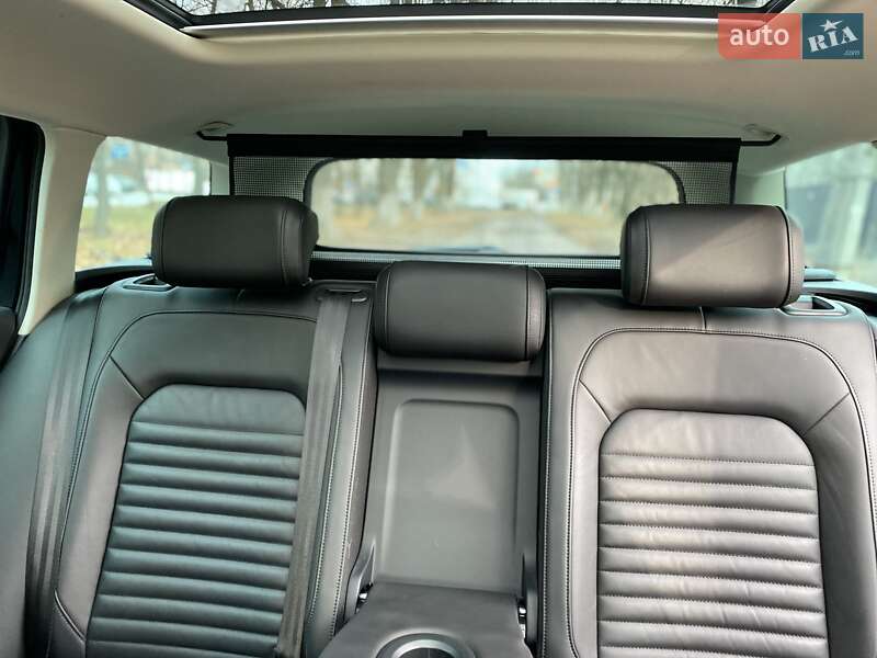 Універсал Volkswagen Passat 2015 в Бершаді