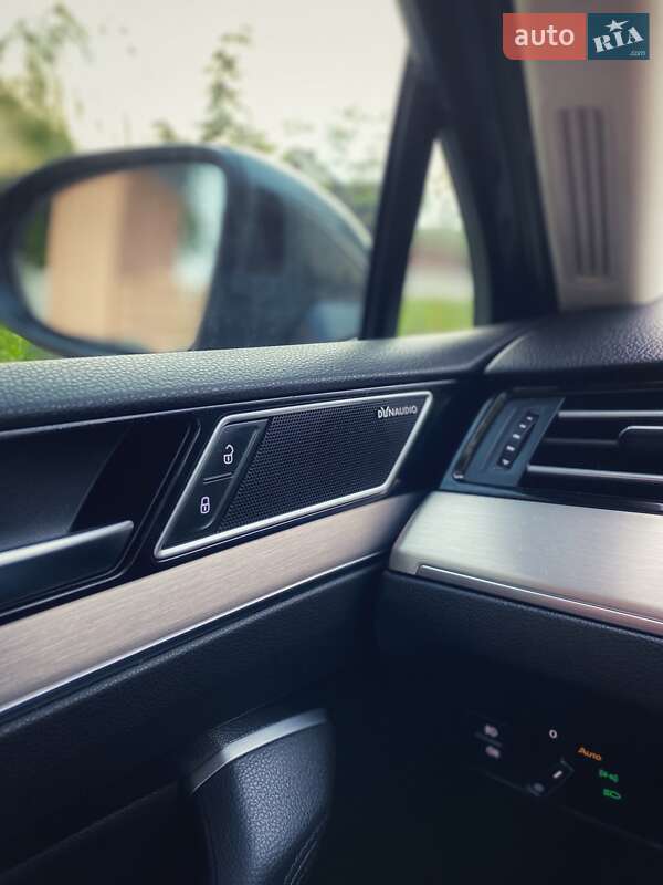 Универсал Volkswagen Passat 2015 в Киеве