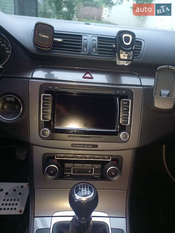 Универсал Volkswagen Passat 2010 в Надворной