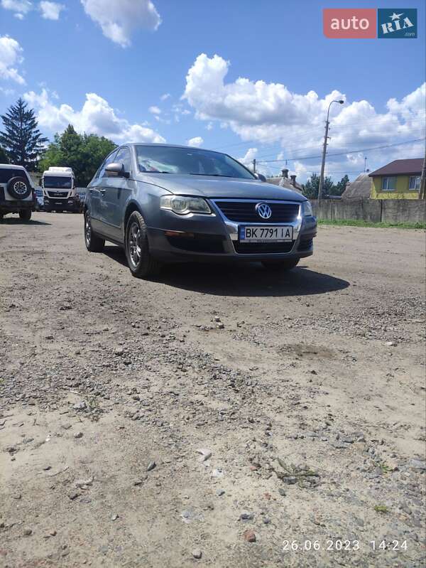 Volkswagen Passat 2005