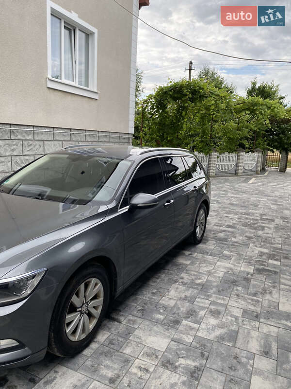 Универсал Volkswagen Passat 2015 в Каменке-Бугской