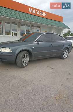 Седан Volkswagen Passat 2001 в 