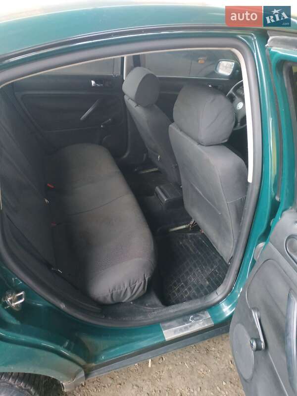 Седан Volkswagen Passat 1998 в Харкові