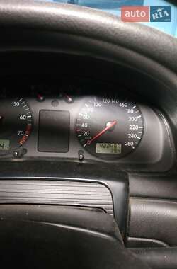 Седан Volkswagen Passat 1998 в 