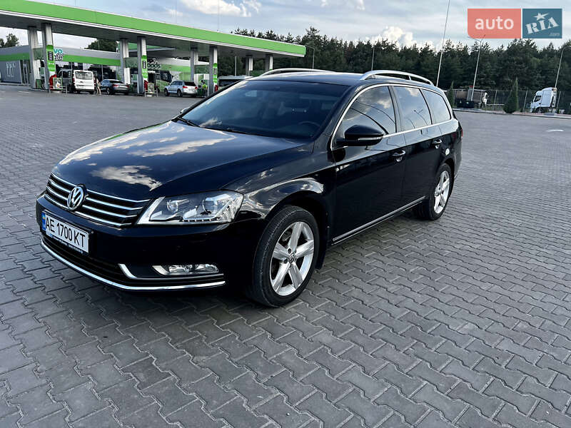 Универсал Volkswagen Passat 2011 в Днепре