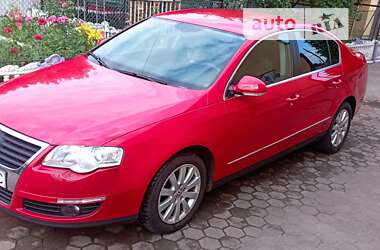 Седан Volkswagen Passat 2008 в Звягелі