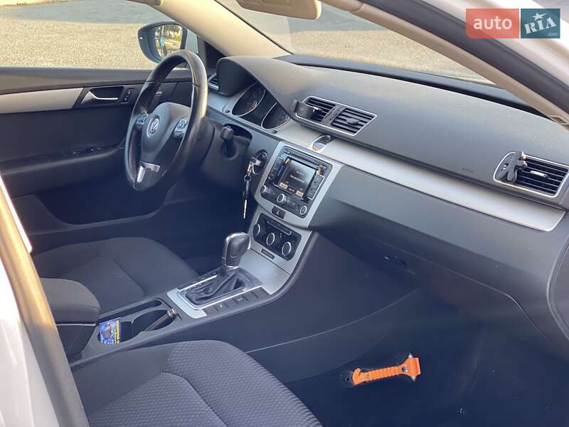 Универсал Volkswagen Passat 2011 в Шепетовке