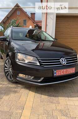 Универсал Volkswagen Passat 2011 в Локачах