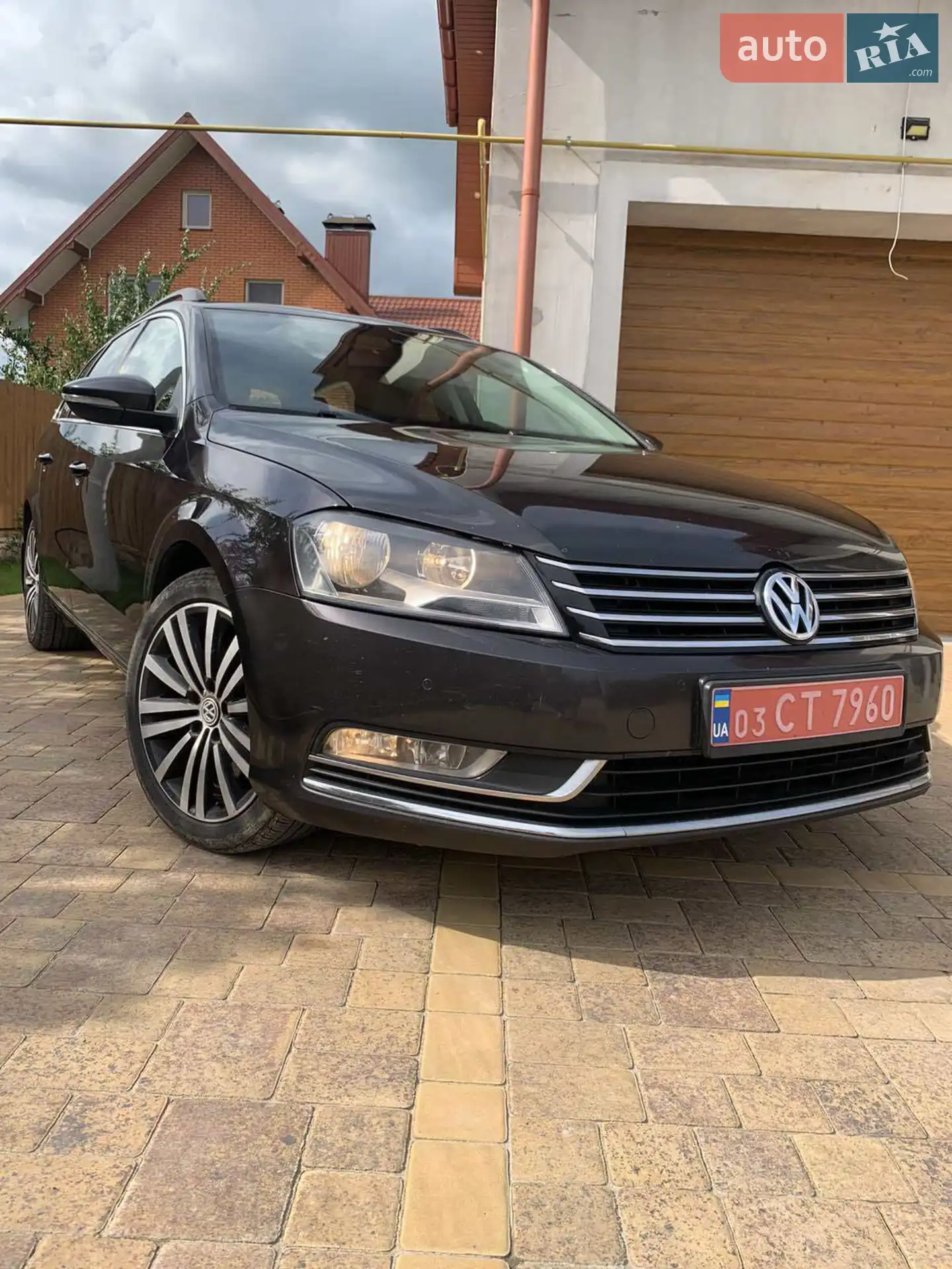2011 Volkswagen Passat - мініатюра 2