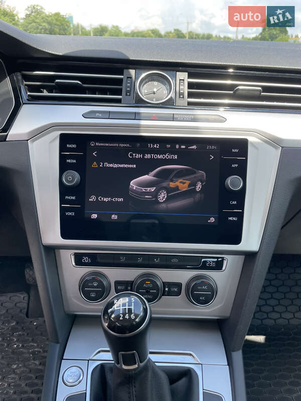 Седан Volkswagen Passat 2019 в Запорожье