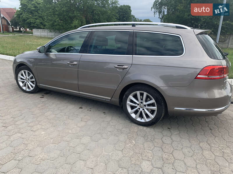 Универсал Volkswagen Passat 2011 в 