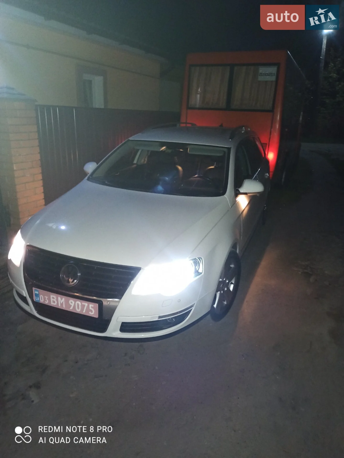 2010 Volkswagen Passat - мініатюра 2